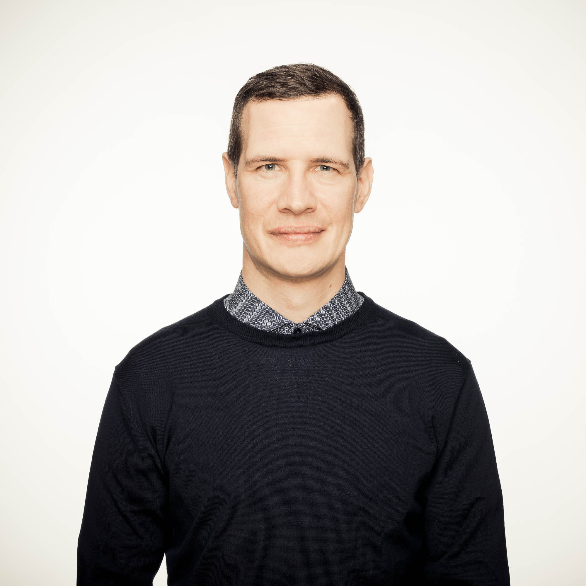 Export x3 Headshoots Adrian05629 Bearbeitet 2 Capture